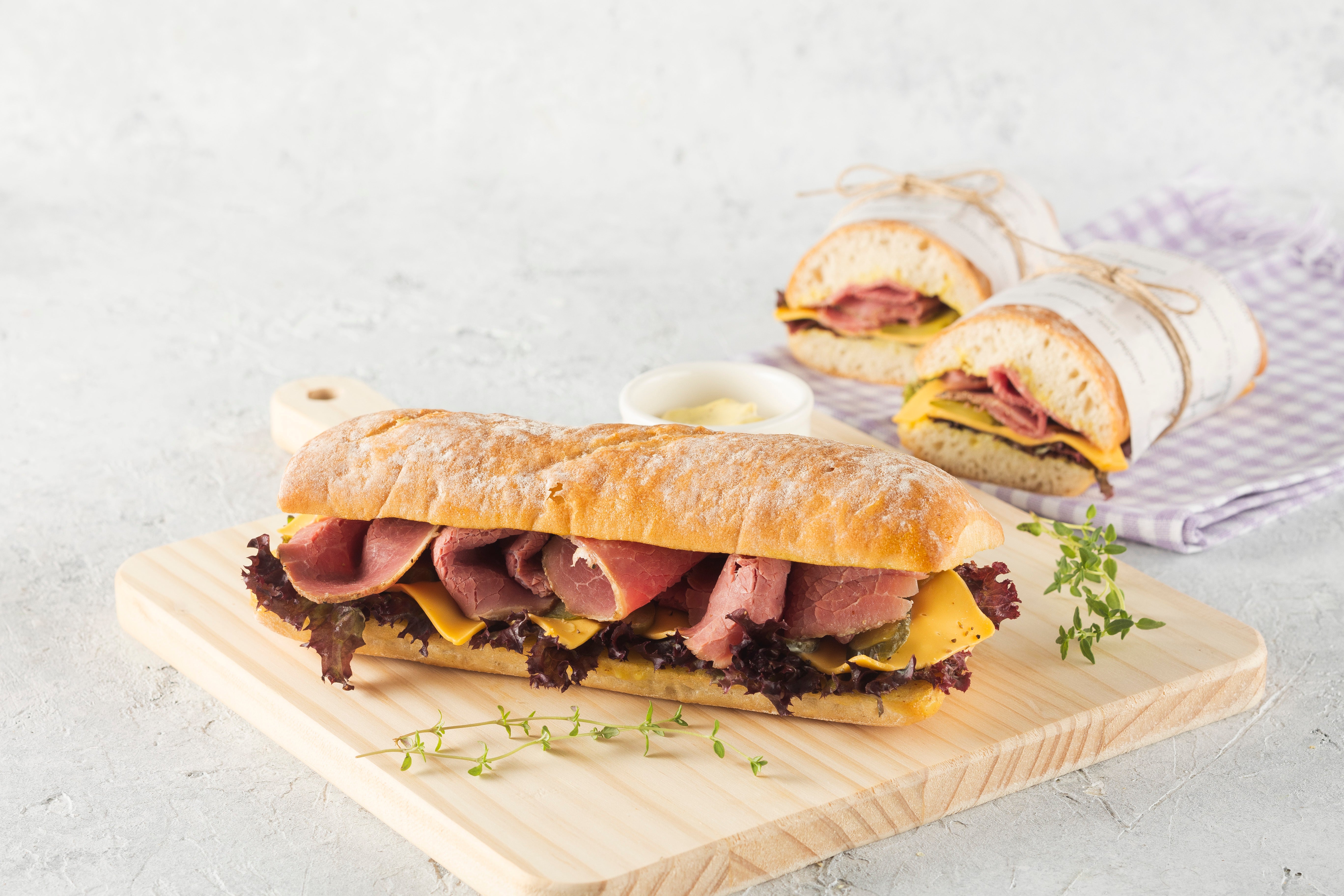 Roast Beef & Cheddar Sandviç