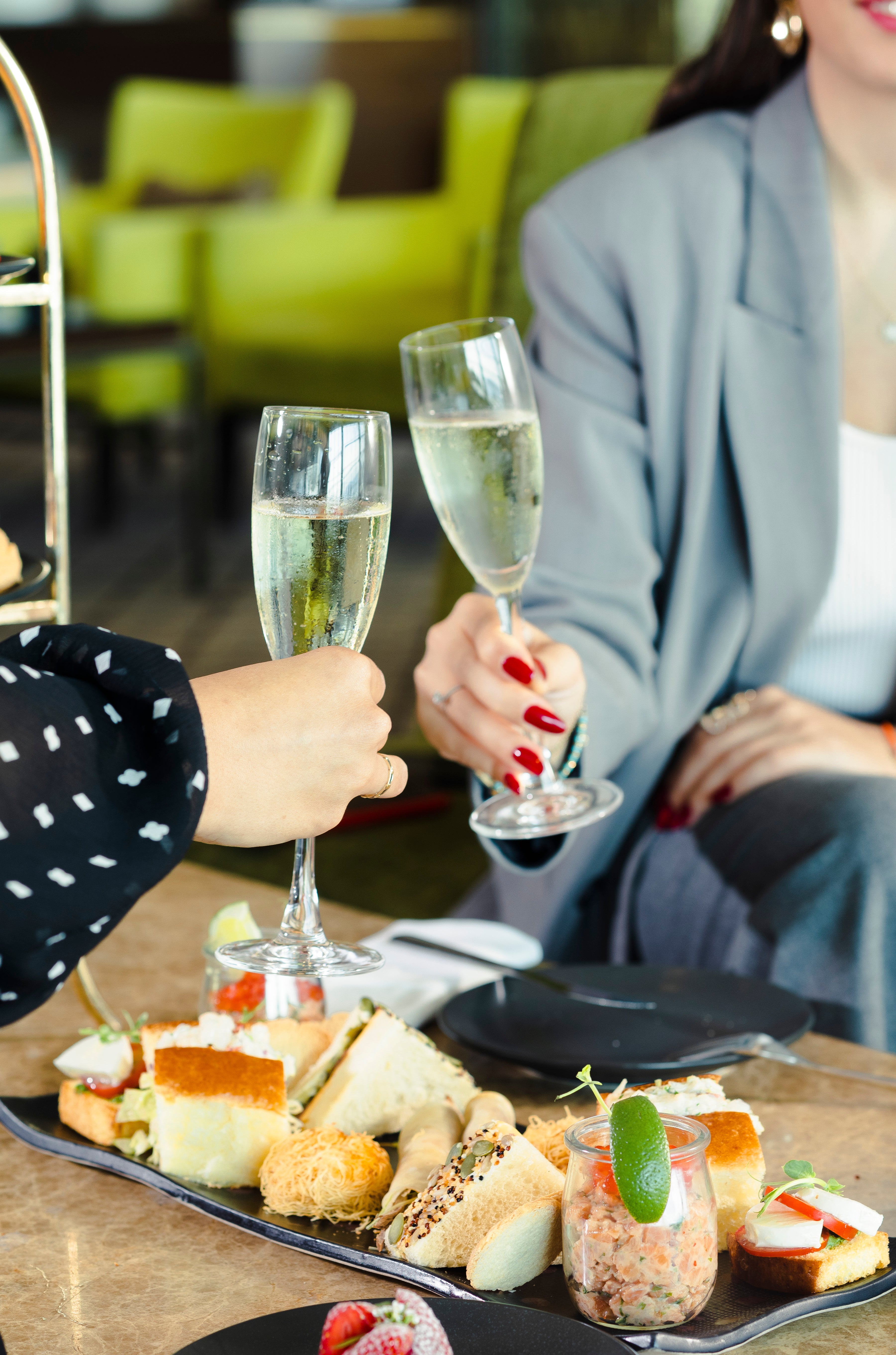 Pink Royal Tea Time Set