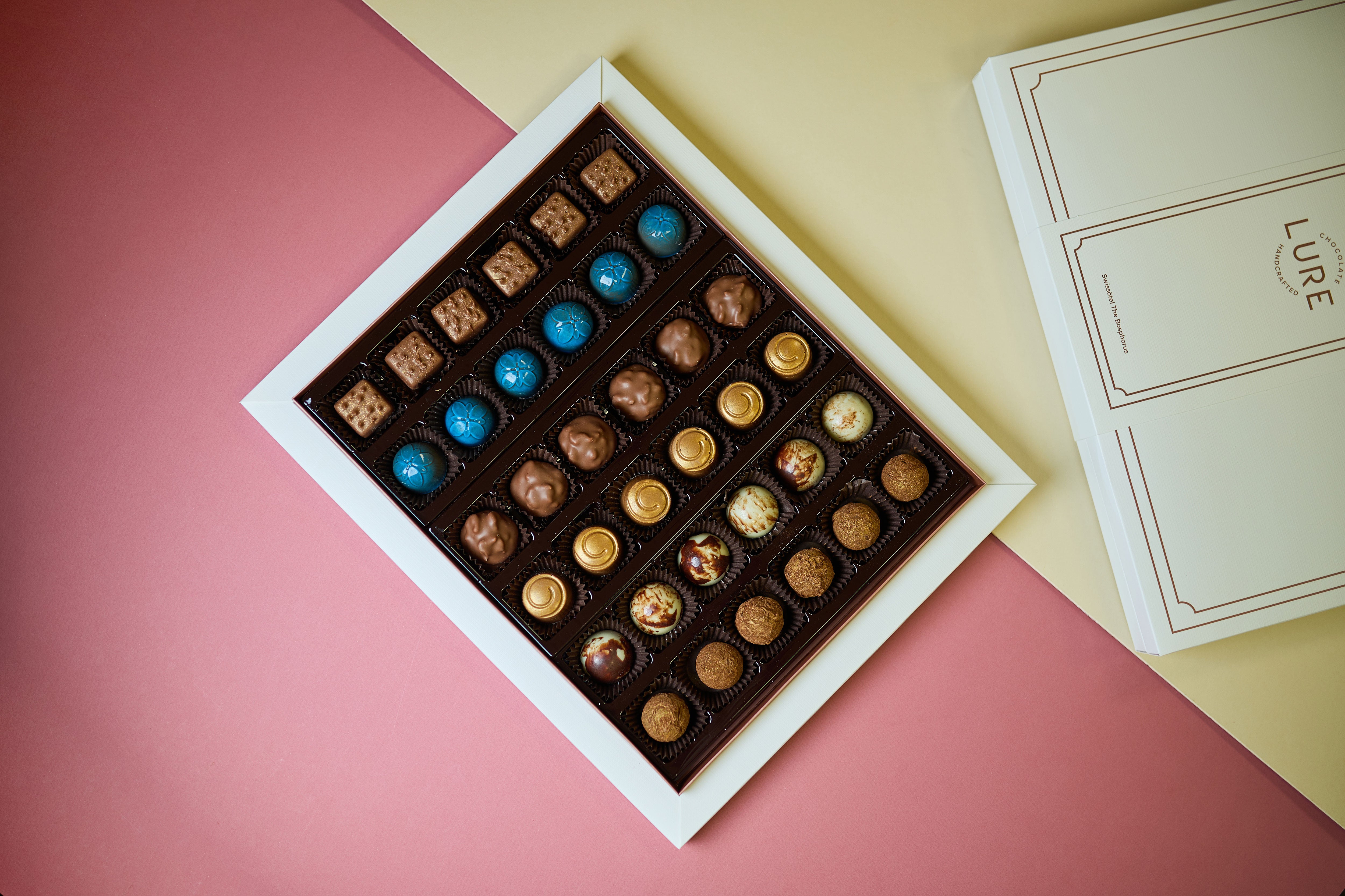 Lure 36-Piece Chocolate Box
